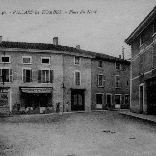 Place du Nord à Villars-les-Dombes