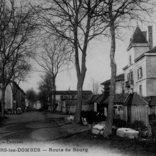 Route de Bourg à Villars-les-Dombes